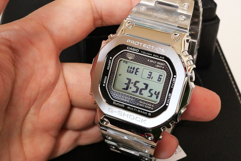 CASIO G-SHOCK ORIGIN GMW-B5000D-1JFを購入 - with photograph
