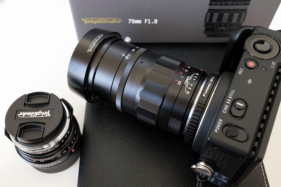 中望遠スナップに!Heliar classic 75mm F1.8 - レンズ(単焦点) 中望遠スナップに!Heliar classic 75mm F1.8 - レンズ(単焦点)